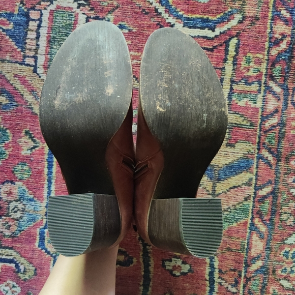 BP Lance Leather Ankle Boot with Stacked Heel & Side Zip - Picture 2 of 6